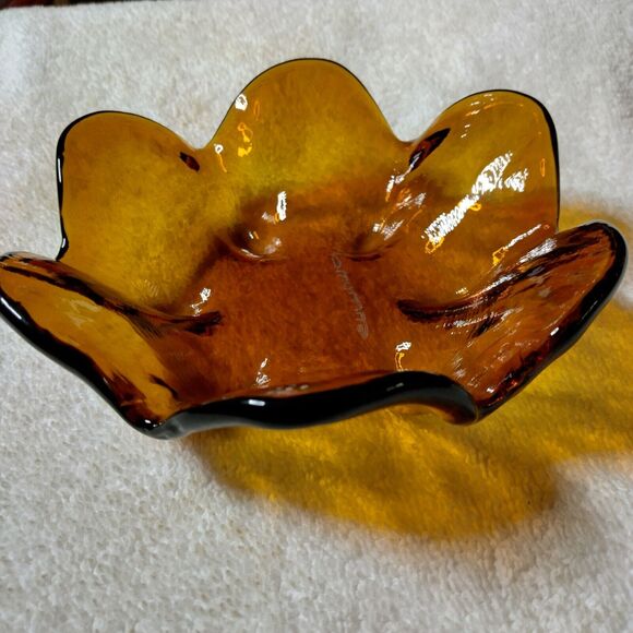 La Murrina etch dark amber petal bowl 5.5" Murano Italy abstract blown glass - Picture 5 of 9